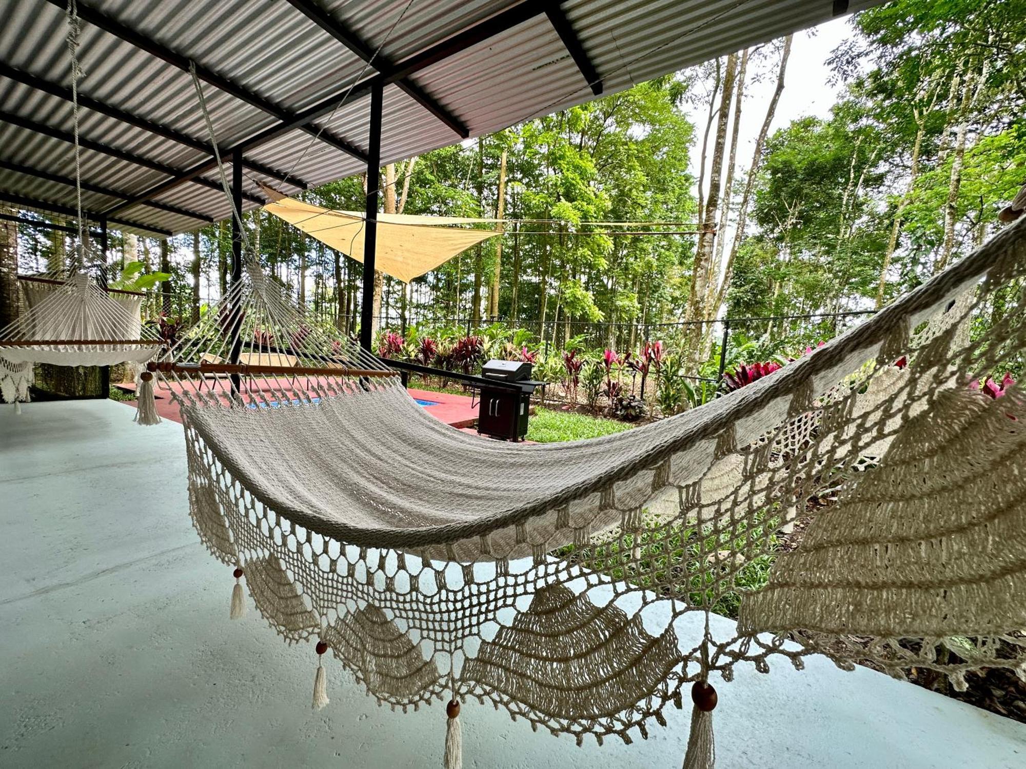 Almendros Eco-Villas La Fortuna Værelse billede